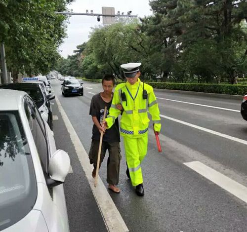 协警董景宇1_副本.jpg